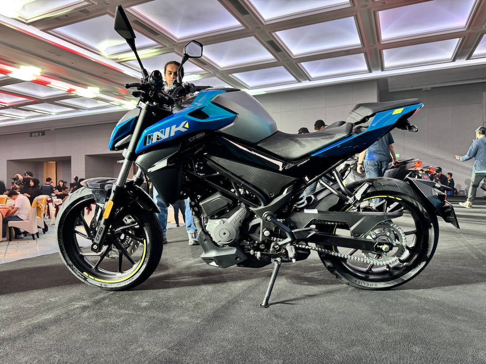 CFMoto 250NK Lite 2025