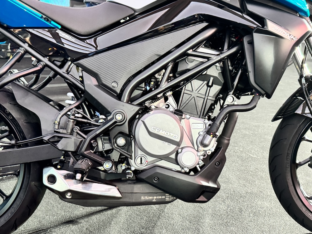 CFMoto 250NK Lite 2025