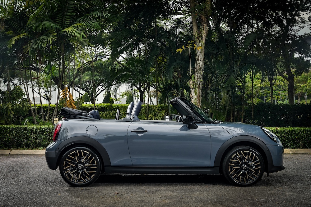 MINI Cooper Convertible