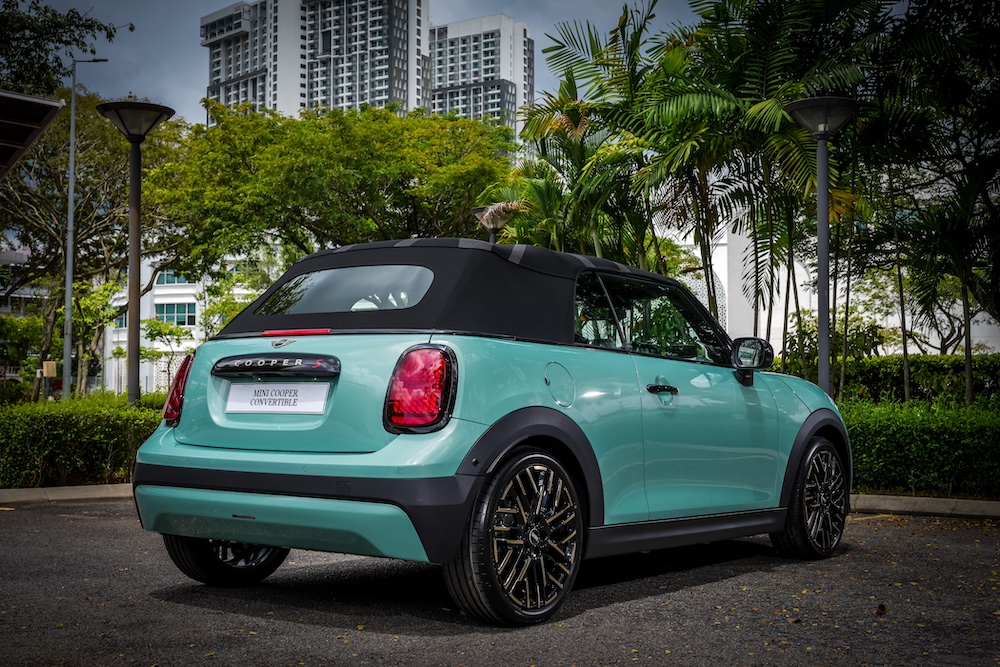 MINI Cooper Convertible