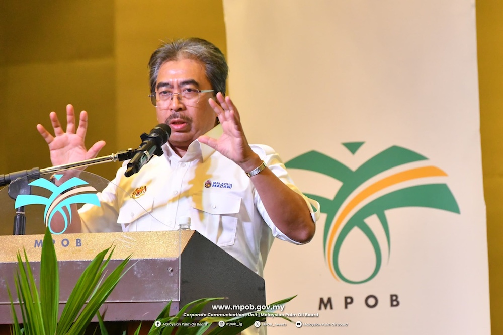 Projek rintis biodiesel B20 di KLIA pada 2025.