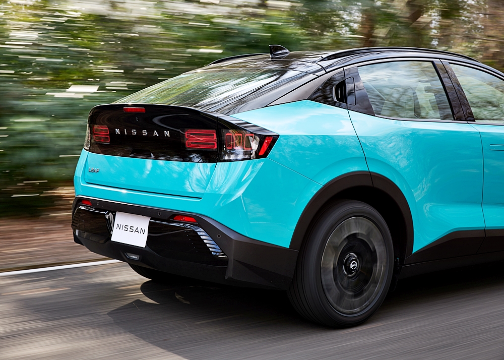 Nissan LEAF 2026