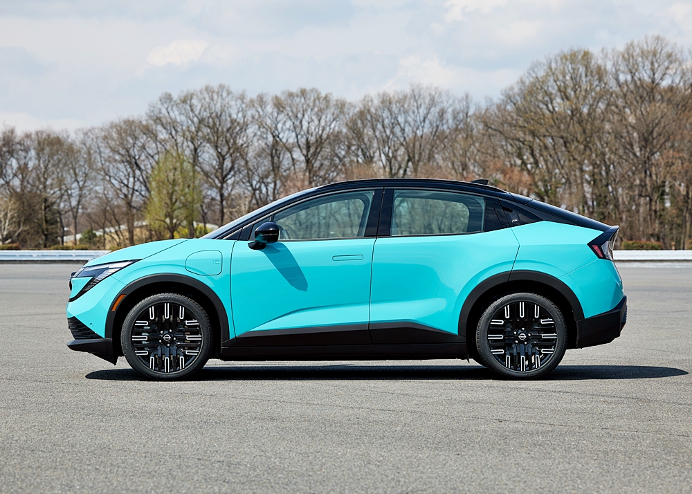 Nissan LEAF 2026
