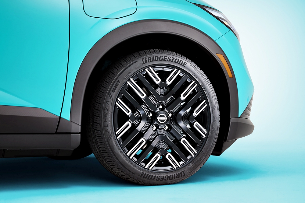 Nissan LEAF 2026
