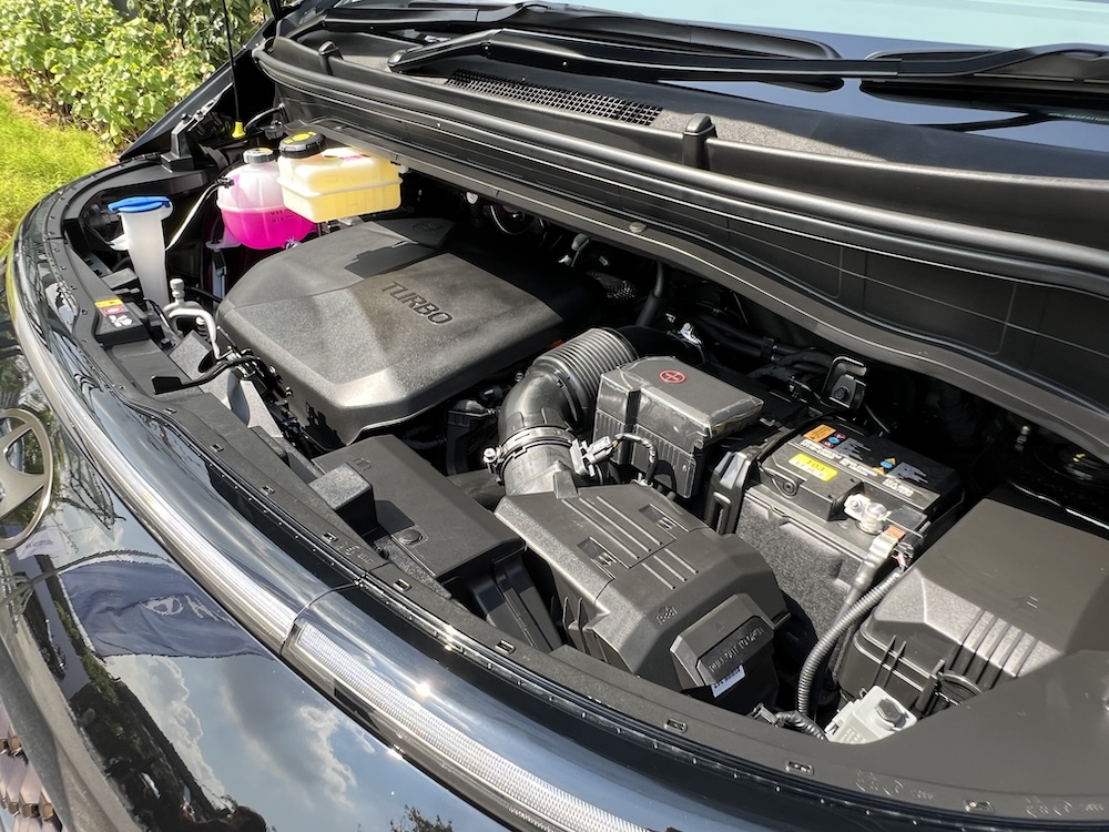 Hyundai Staria 2025