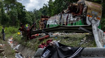 Kemalangan bas ekspres pelajar UPSI di Jalan Gerik-Jeli