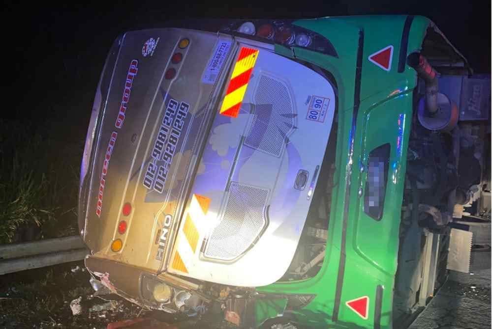 Kemalangan bas ekspres pelajar UPSI di Jalan Gerik-Jeli