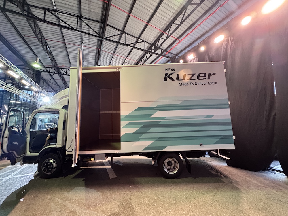 UD Trucks Kuzer 155 SKE 2025