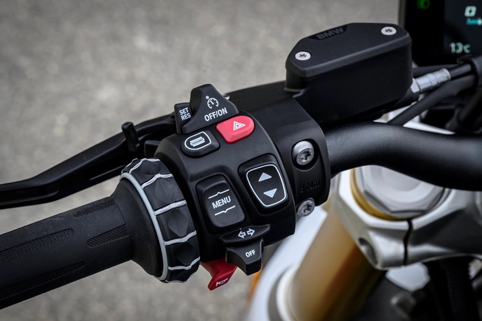 BMW R 1300 R 2025