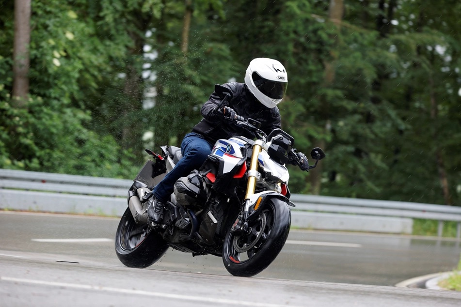 BMW R 1300 R 2025
