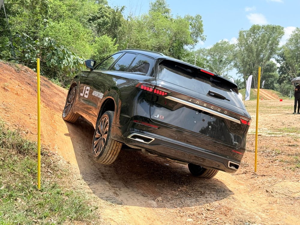 Pandu uji off-road JAECOO J8 di Sepang Bay 13
