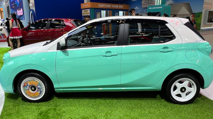 #GIIAS2025: Daihatsu Ayla Retro Future Dipamer di Indonesia, Kembar Axia Tapi Lebih 'Old School'