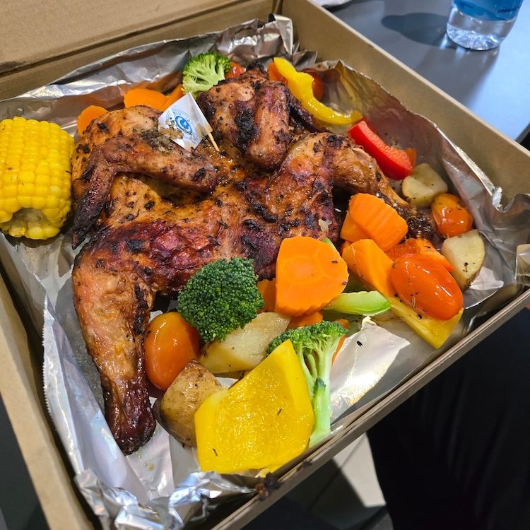 Menu khas 'BLUngaraya 7's Chicken'