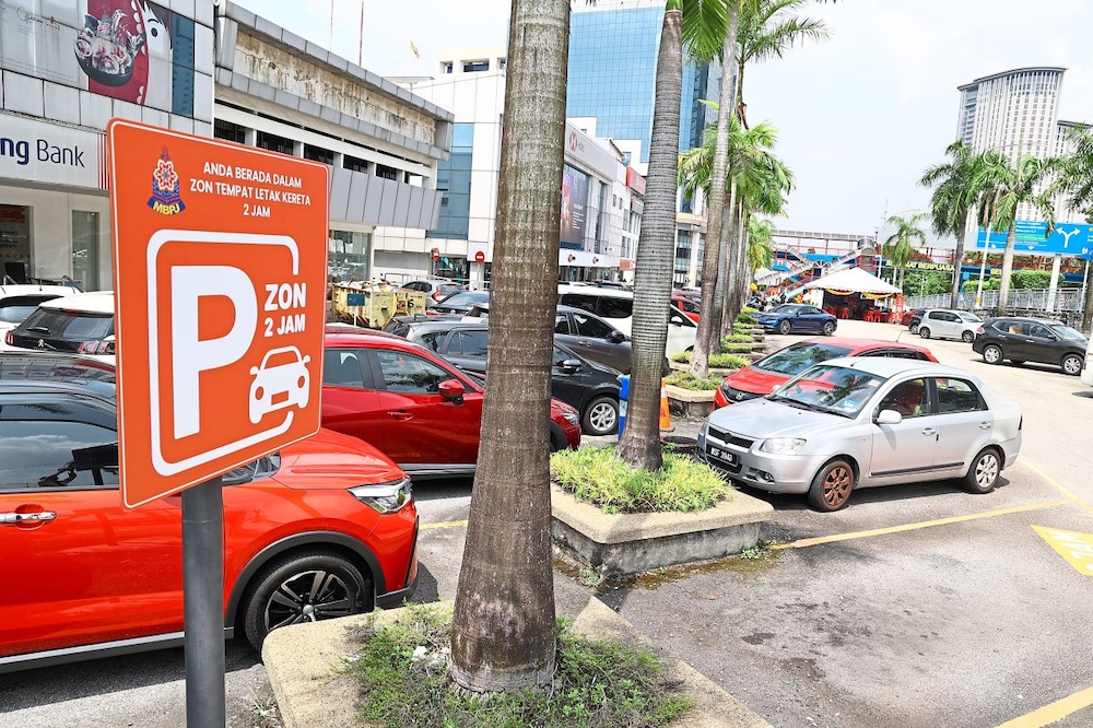 PBT Selangor laksana zon parkir dua jam