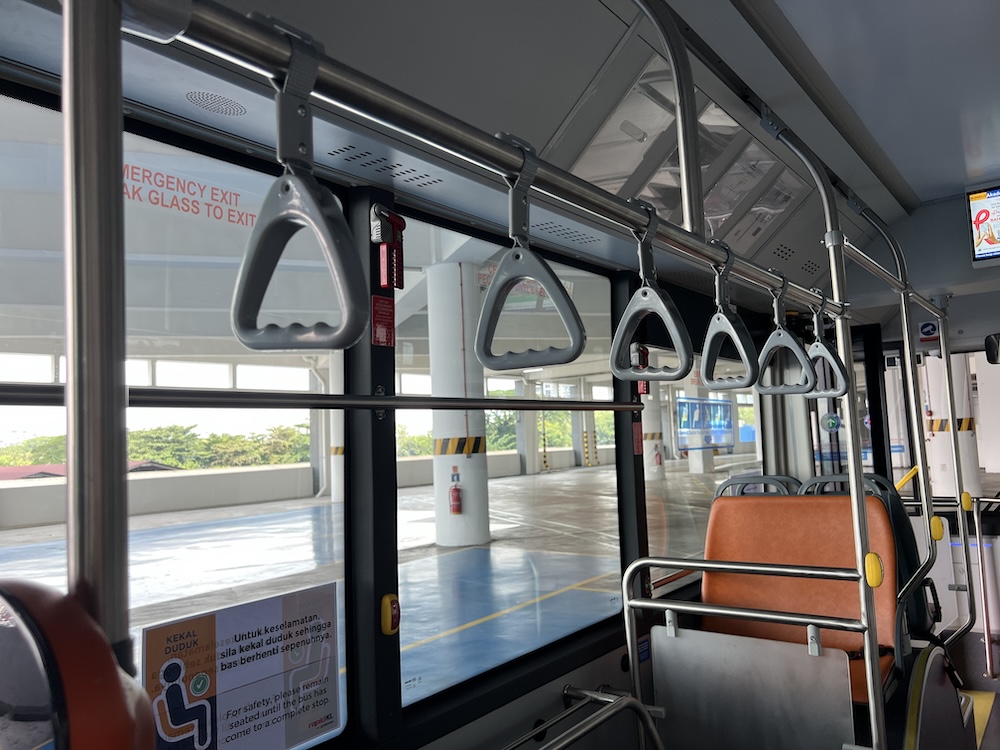Bas diesel baharu Rapid Bus