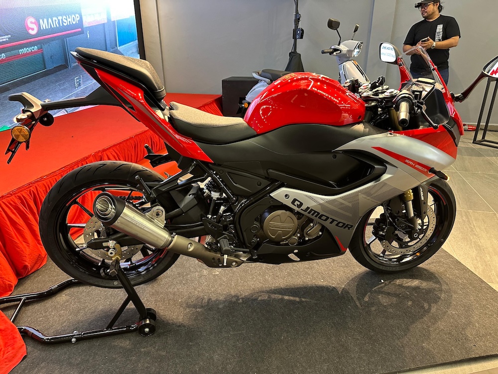 QJMotor SRK250R 2025