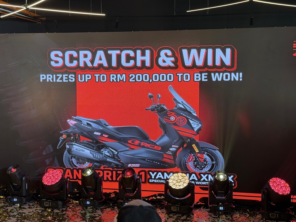 RCB rai ulang tahun ke-30