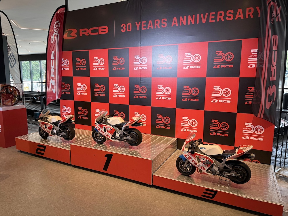 RCB rai ulang tahun ke-30
