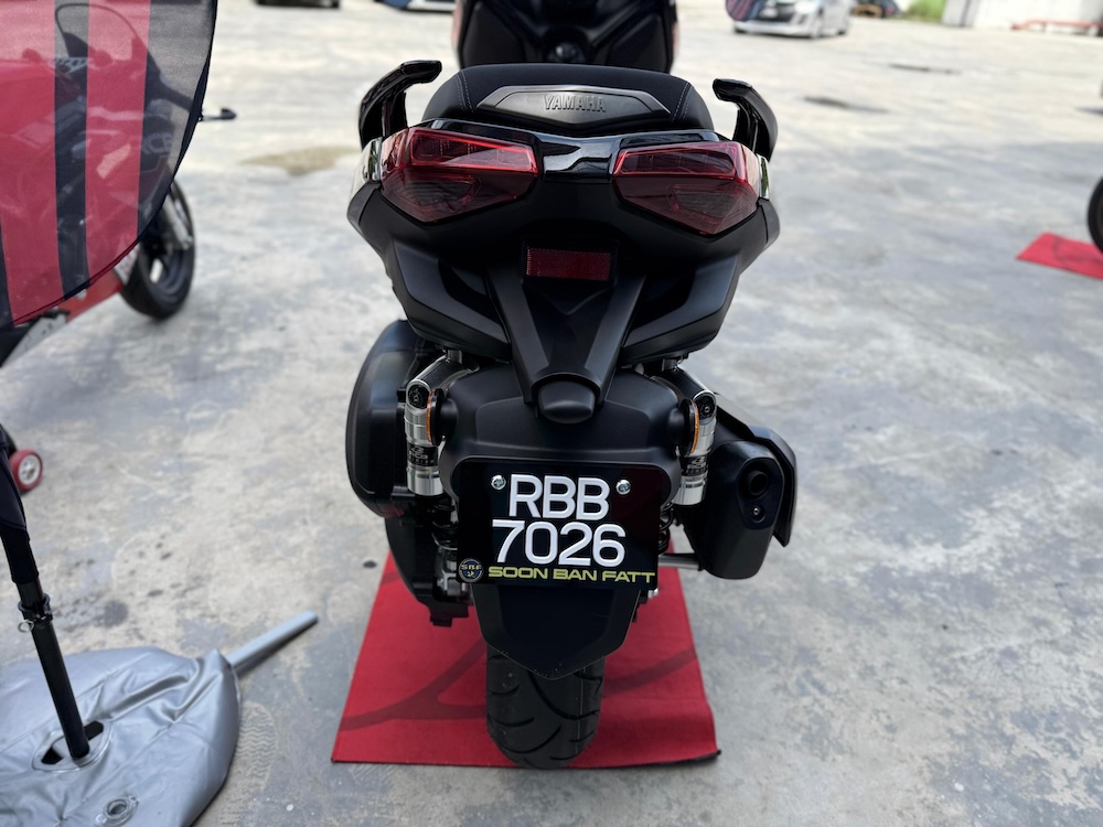 RCB rai ulang tahun ke-30