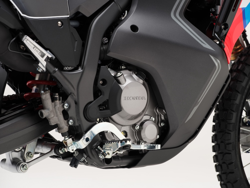 Honda CRF Rally 2025 dalam warna baharu Extreme Red