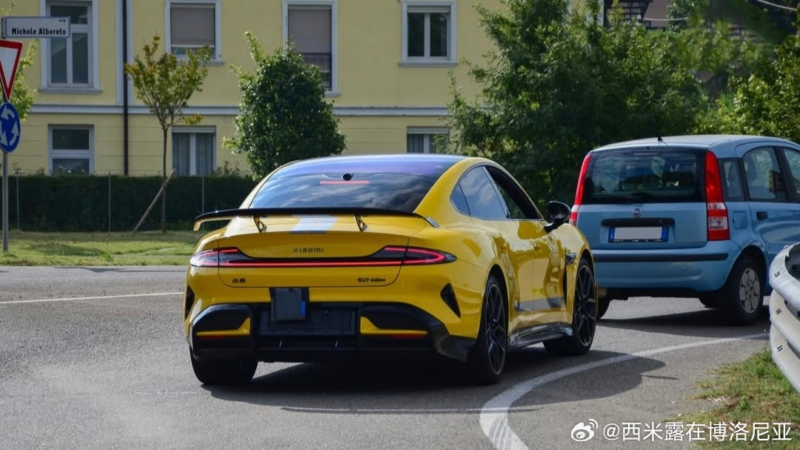 Xiaomi SU7 di kilang Ferrari