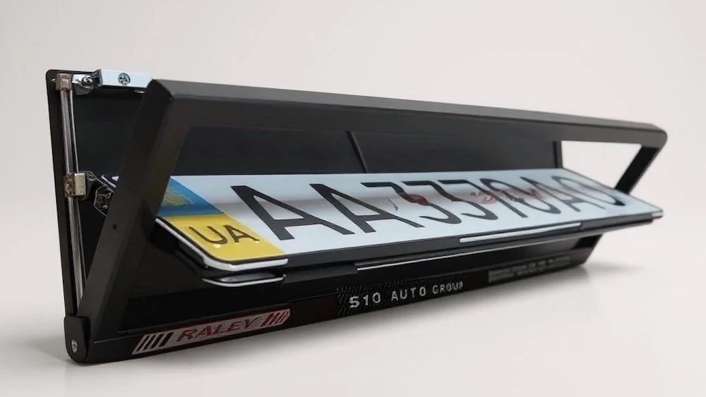 Peranti 'number plate flipper'