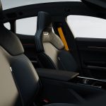 Kulit Bridge of Weir dalam Charcoal dengan aksen Zinc dan deko Black Ash