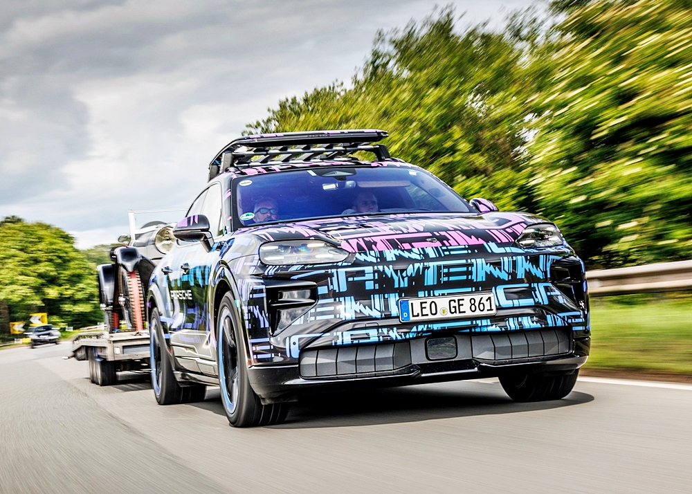 Porsche Cayenne EV lancar hujung 2025
