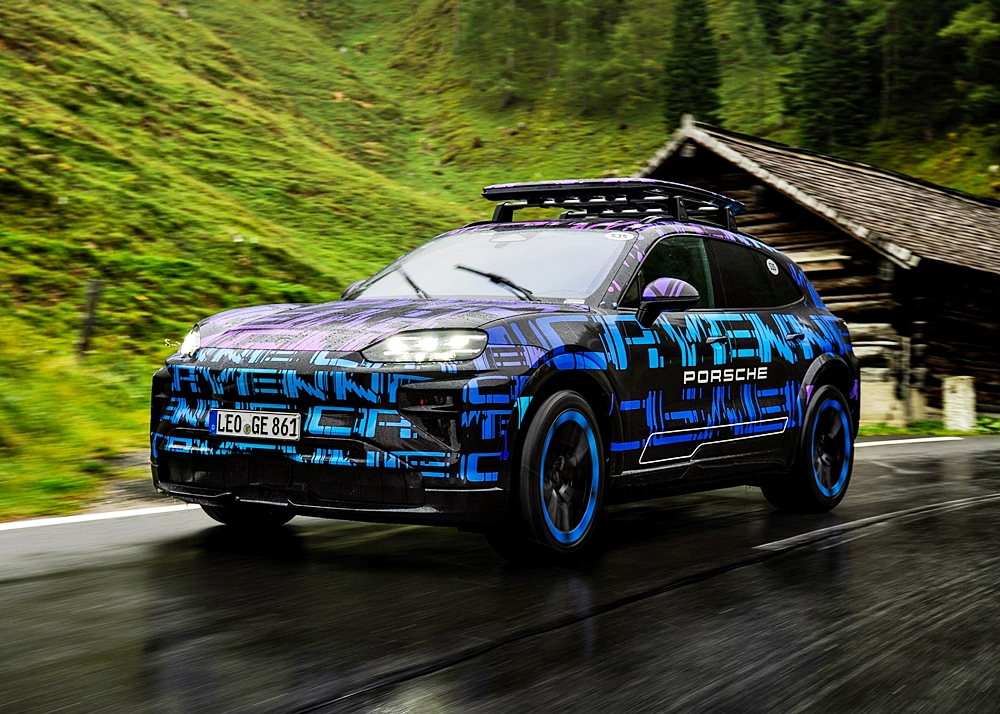 Porsche Cayenne EV lancar hujung 2025