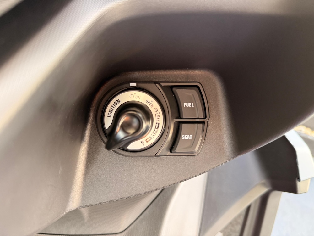 Tunggang uji Yamaha NVX 2025 di SIC