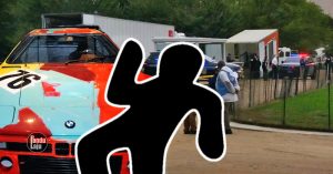 Kemalangan BMW M1 karya Andy Warhol di National Mall, AS