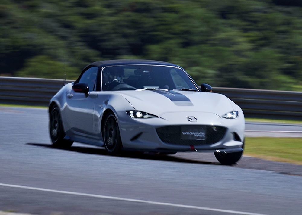 Mazda Spirit Racing Roadster 12R