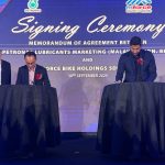 MForce Bike Holding lancar minyak enjin motosikal MFORCE OIL