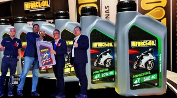 MForce Bike Holding lancar minyak enjin motosikal MFORCE OIL