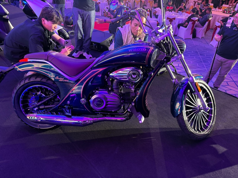 WMotor Cruiser AMT 125 lancar di Malaysia