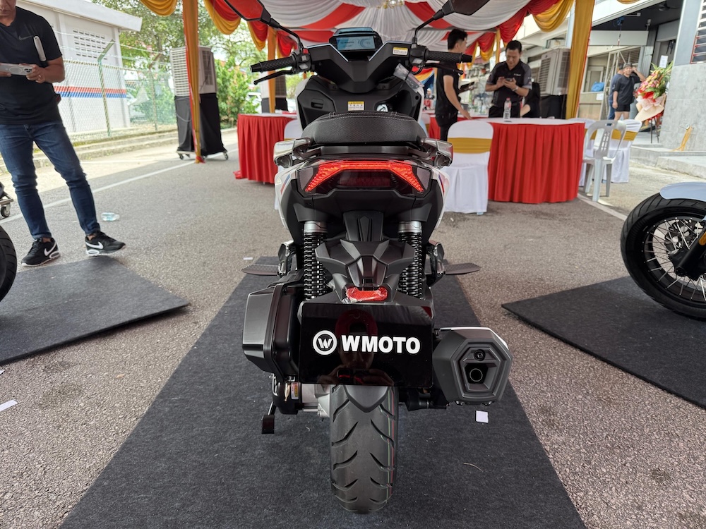 WMoto Nexy+ 180 dilancarkan untuk pasaran Malaysia.