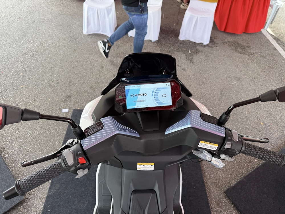 WMoto Nexy+ 180 dilancarkan untuk pasaran Malaysia.