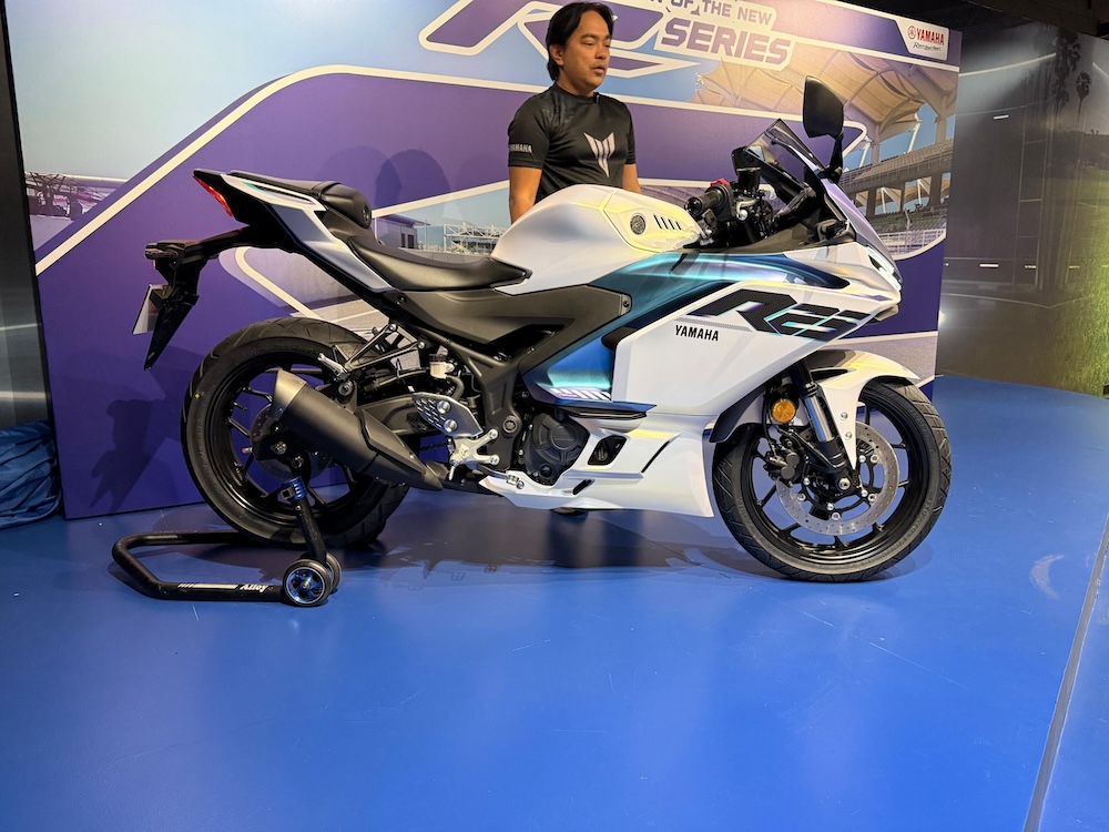 Yamaha YZF-R25 2025