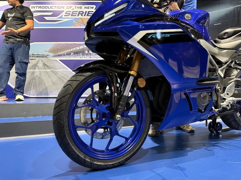 Yamaha YZF-R25 2025