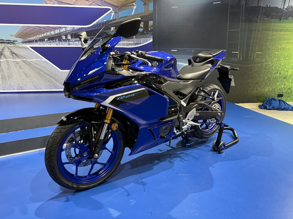 Yamaha YZF-R25 2025