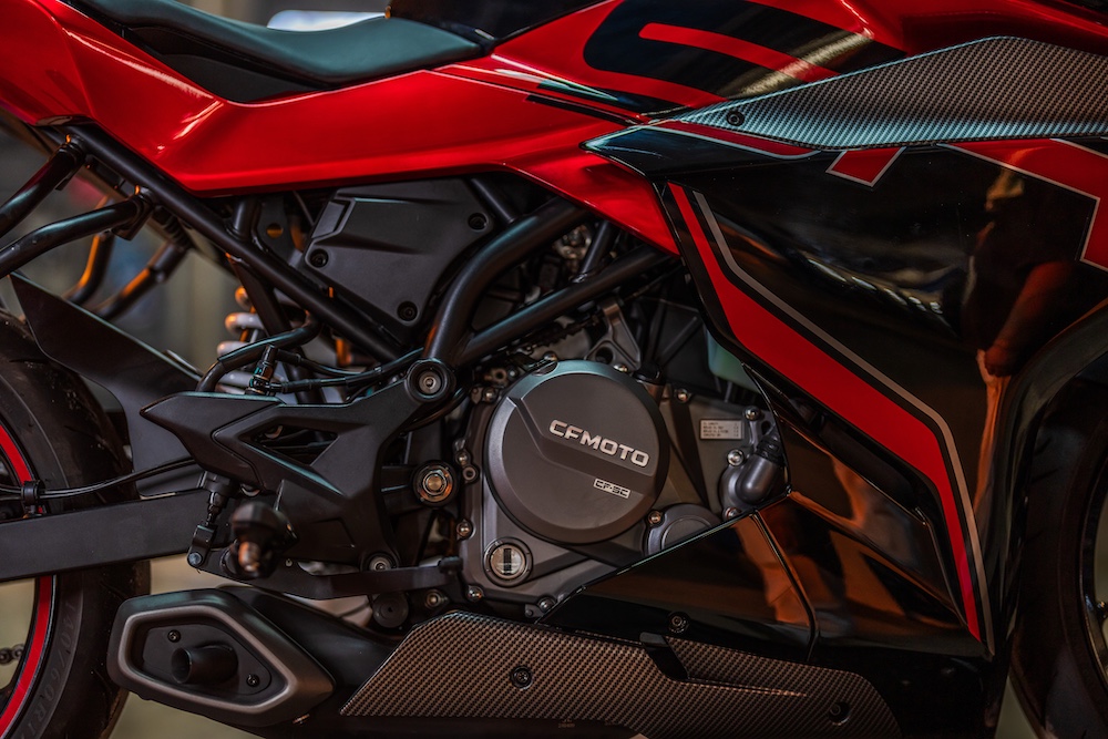 CFMoto 250SR Lite 2025
