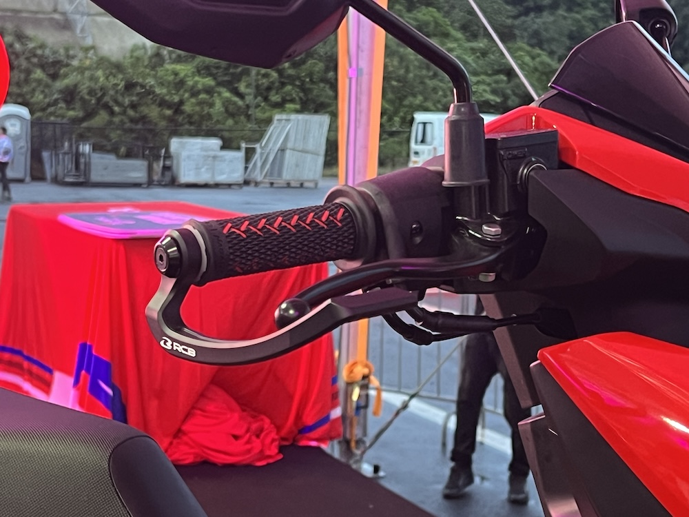 Honda RS-X Winner Tricolor Edition, 800 unit sahaja
