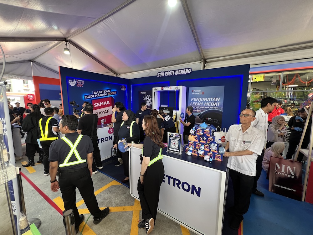 Petron Malaysia lancar kempen 'PASTI OK - Semak, Bayar, Isi'