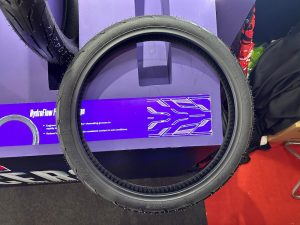 Tayar UMA Racing Pacers lancar di Sepang