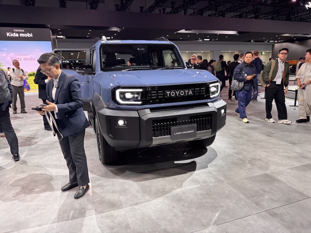 Toyota Land Cruiser FJ