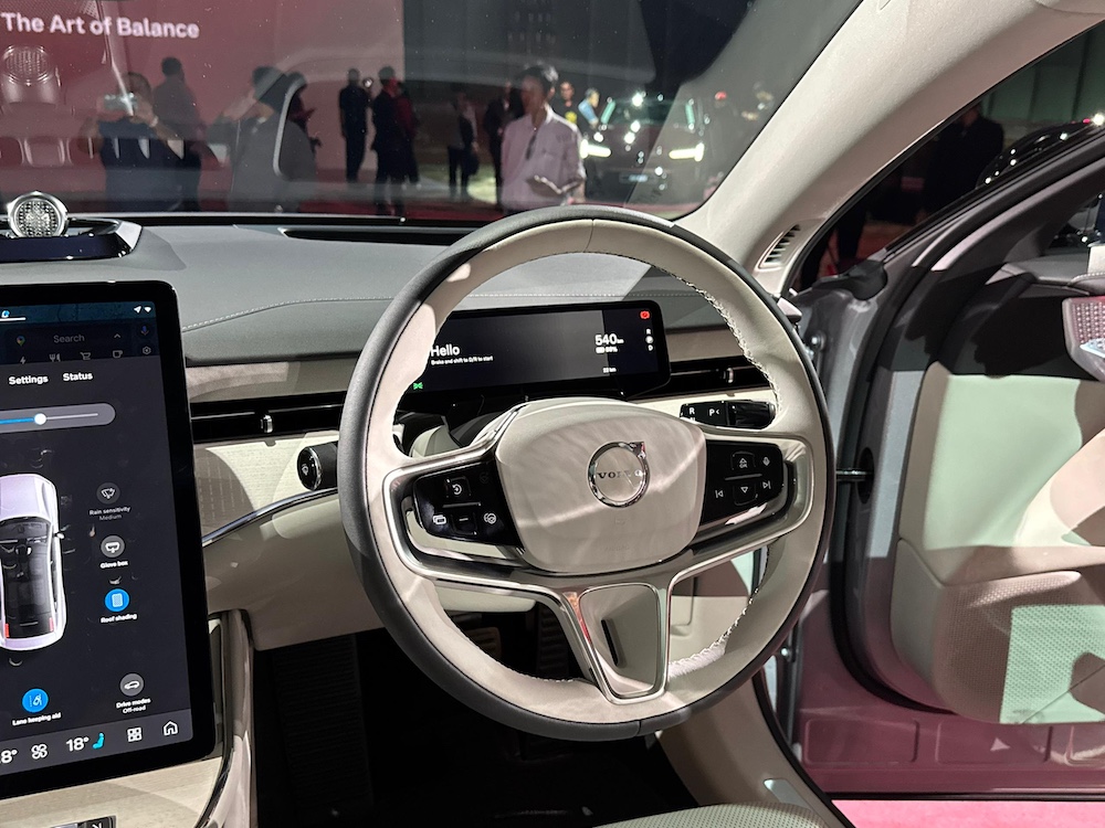 Sedan elektrik, Volvo ES90 2026 lancar di Thailand