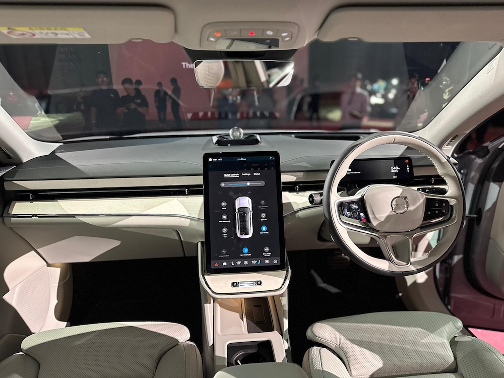 Sedan elektrik, Volvo ES90 2026 lancar di Thailand