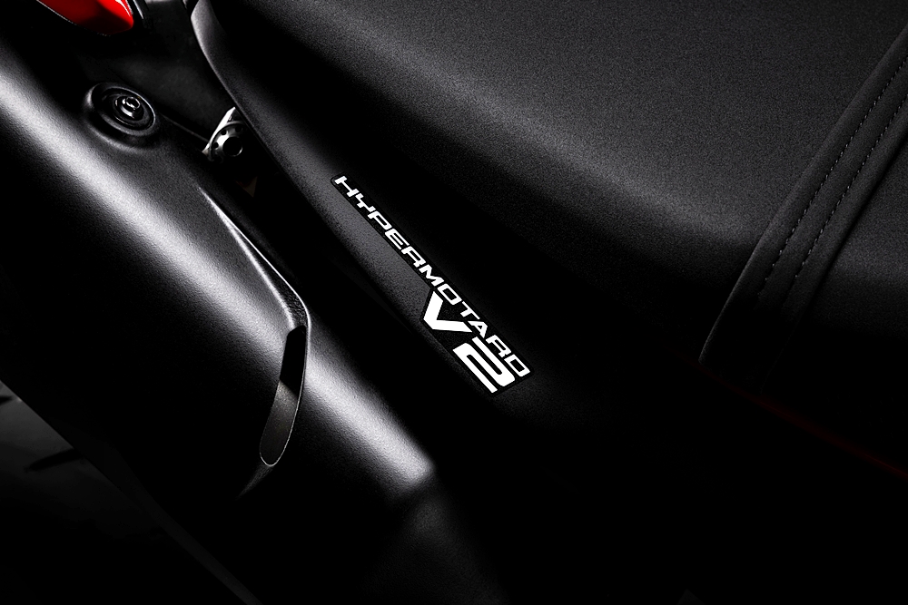 Ducati Hypermotard V2 2026