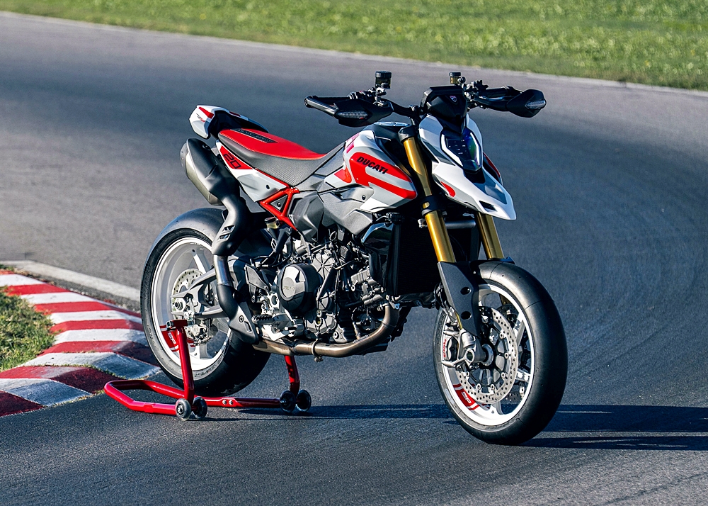 Ducati Hypermotard V2 SP 2026