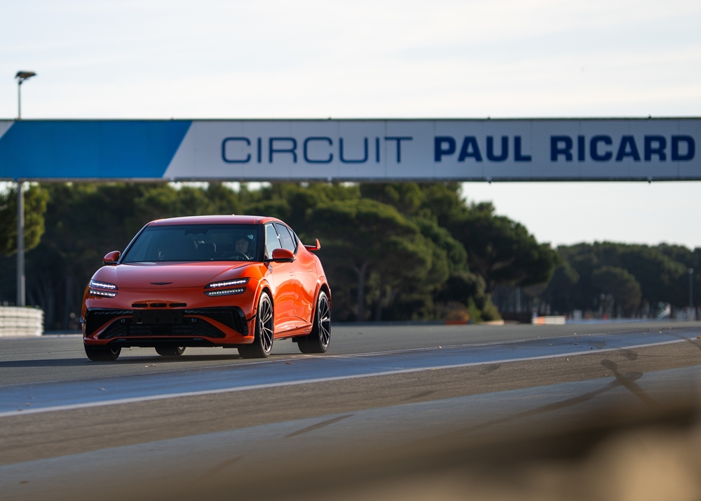 Genesis GV60 Magma 2026